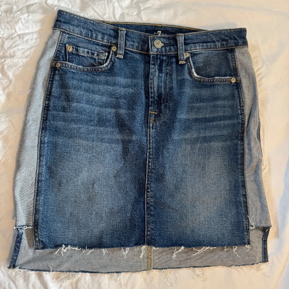 7 For All Mankind Reverse Step Side Panel Denim Mini Skirt Size 27